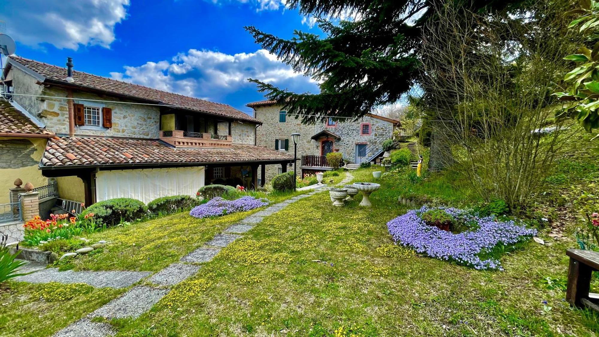 Mazzetti Country House-Vita In Campagna Con Giardino Vimignano-Chiesa Exteriér fotografie